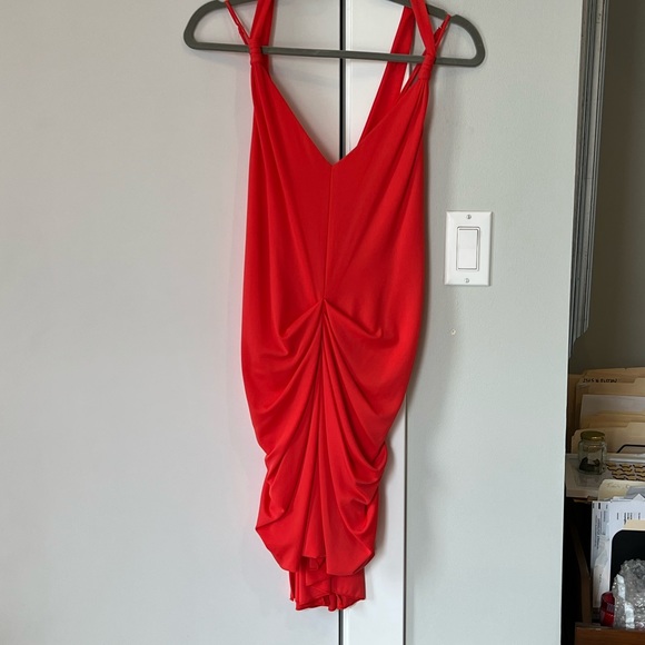 Beautiful, bright dress for any occasion. - Picture 5 of 5